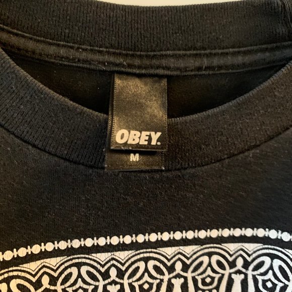 OBEY 'HOSTILE TAKEOVER' TSHIRT SIZE MEDIUM MADE IN USA - Picture 4 of 5